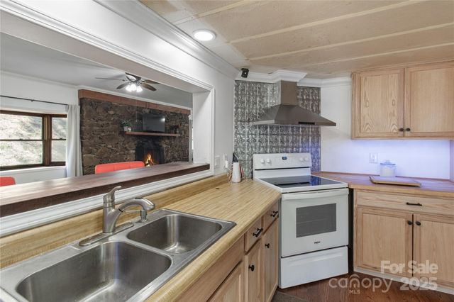 1159 Bone Camp Road, Marshall, NC 28753