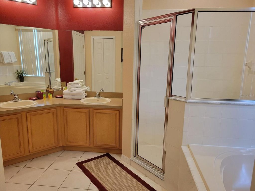 Image 17 of property listing at 643 ORISTA DRIVE, Davenport, FL 33897