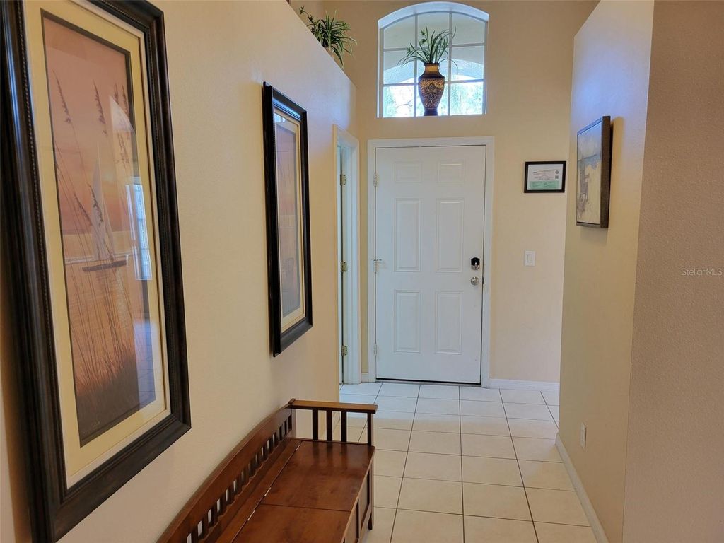 Image 5 of property listing at 643 ORISTA DRIVE, Davenport, FL 33897