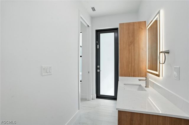 9410 Arrid CIR, Port Charlotte, FL 33981