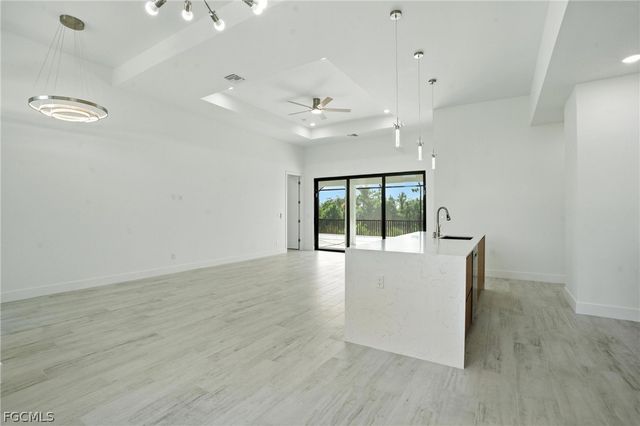 9410 Arrid CIR, Port Charlotte, FL 33981