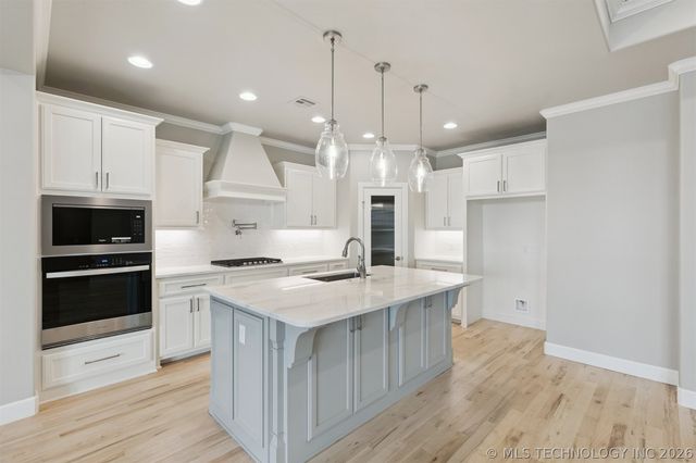 670 E 149th Street S, Glenpool, OK 74033