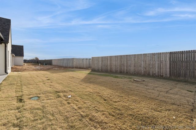 670 E 149th Street S, Glenpool, OK 74033