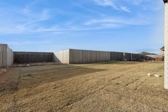 670 E 149th Street S, Glenpool, OK 74033