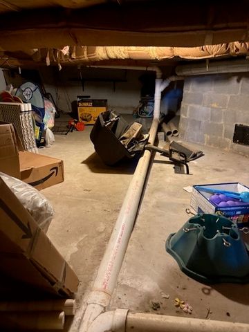 907 Parkview Drive, Westmont Hilltop School District, PA 15905