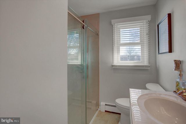 2506 WILLAPA DR, Dover, PA 17315