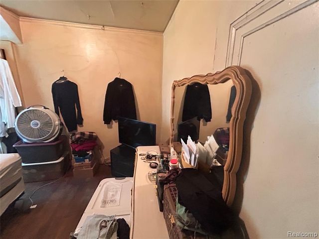 221 Campbell Street, River Rouge, MI 48218