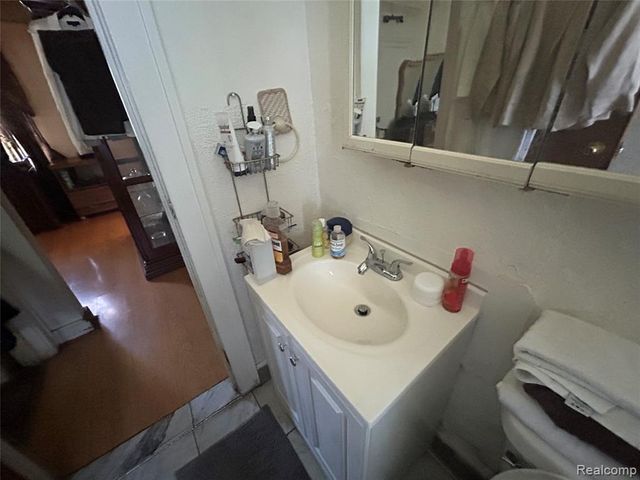 221 Campbell Street, River Rouge, MI 48218