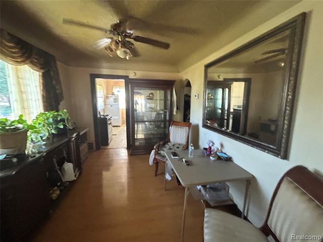 221 Campbell Street, River Rouge, MI 48218