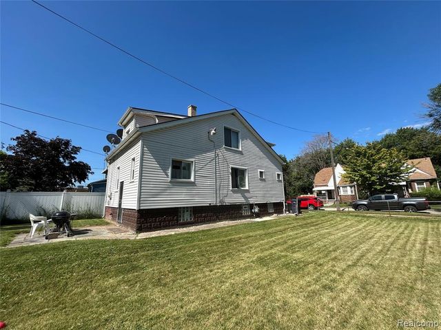 221 Campbell Street, River Rouge, MI 48218