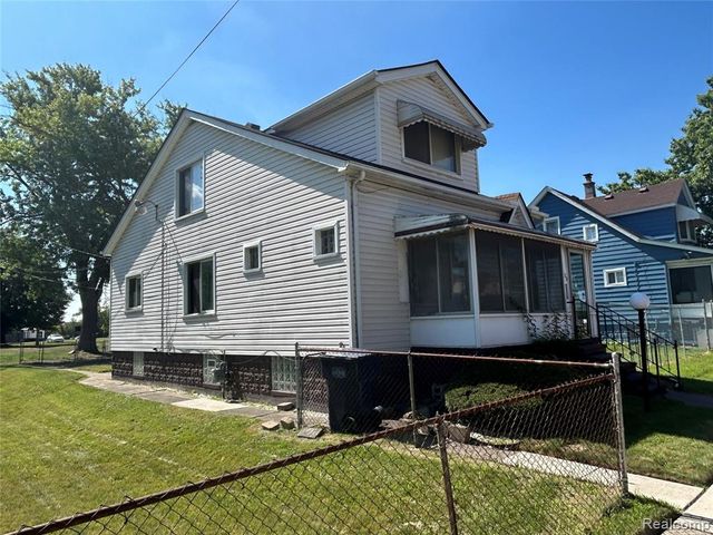221 Campbell Street, River Rouge, MI 48218