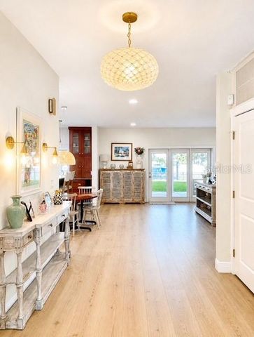 3301 MAPLE STREET NE, St Petersburg, FL 33704