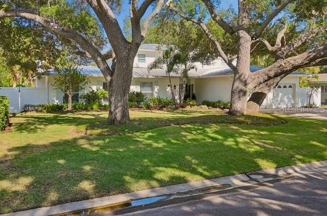 3301 MAPLE STREET NE, St Petersburg, FL 33704