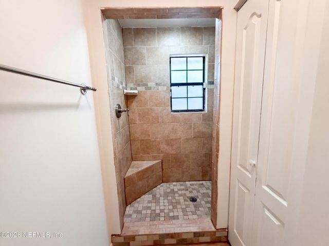 3160 BRIDGEVIEW Drive, Jacksonville, FL 32216
