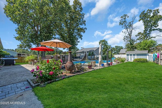 333 Savannah Road, Toms River, NJ 08757