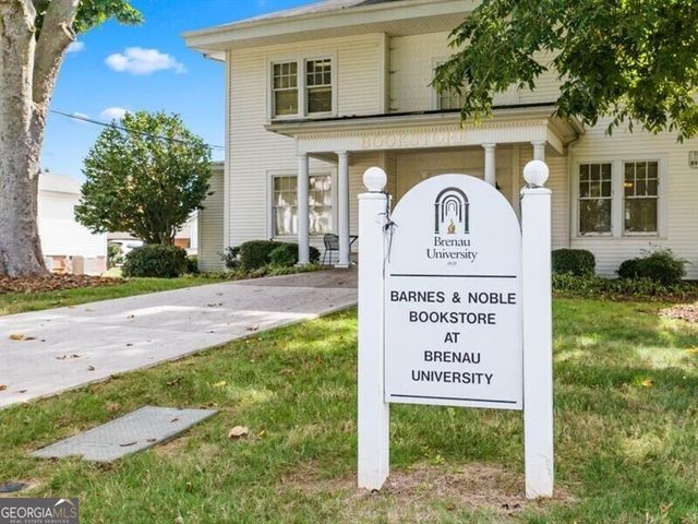 4052 Peregrine Way, Gainesville, GA 30506