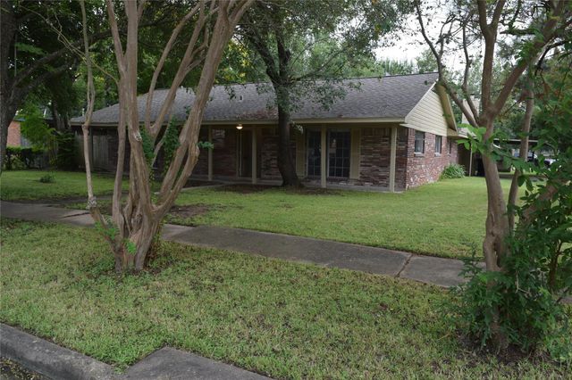 9902 Tolman Street, Houston, TX 77034