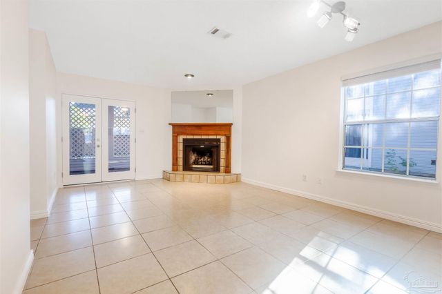 2813 Langley Ave A102, Pensacola, FL 32504