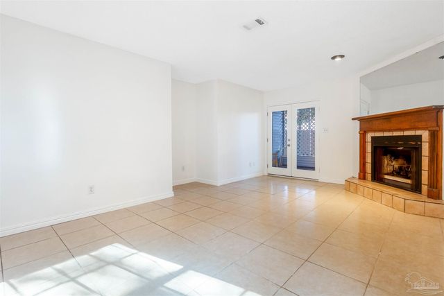 2813 Langley Ave A102, Pensacola, FL 32504