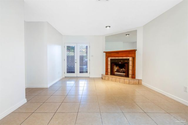 2813 Langley Ave A102, Pensacola, FL 32504