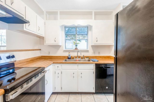 2813 Langley Ave A102, Pensacola, FL 32504