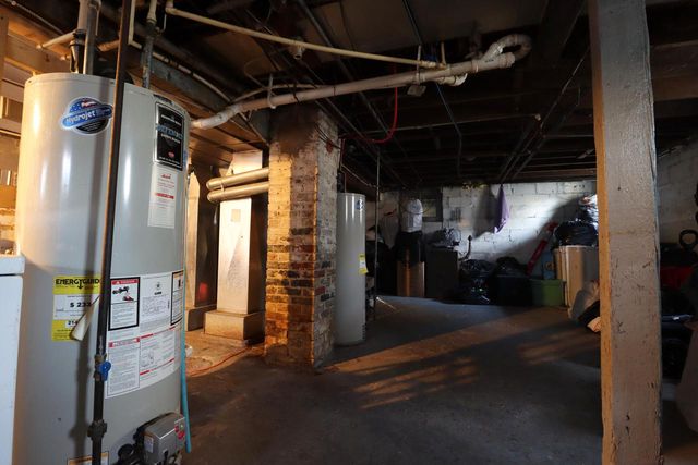 3201 N 39th STREET, Milwaukee, WI 53216