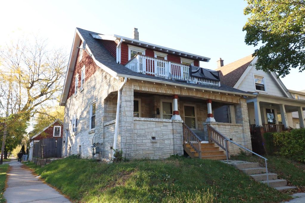 3201 N 39th STREET, Milwaukee, WI 53216