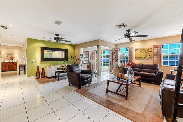 14952 SW 149th St, Miami, FL 33196