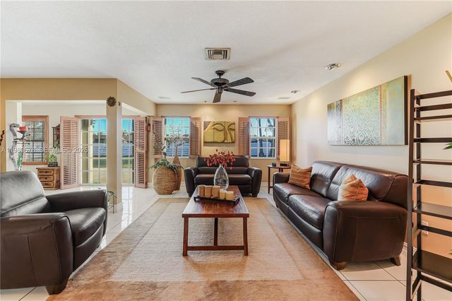 14952 SW 149th St, Miami, FL 33196