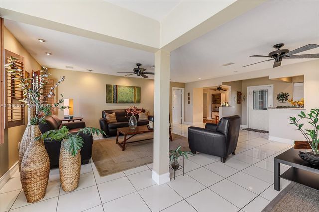 14952 SW 149th St, Miami, FL 33196