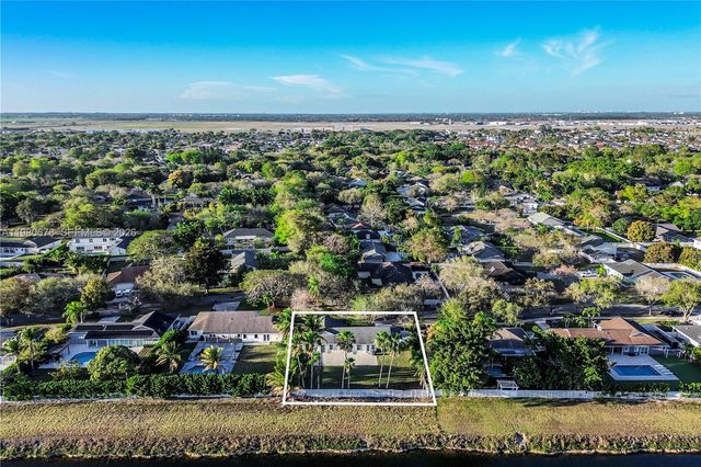 14952 SW 149th St, Miami, FL 33196