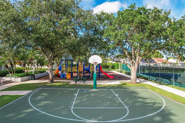 14952 SW 149th St, Miami, FL 33196