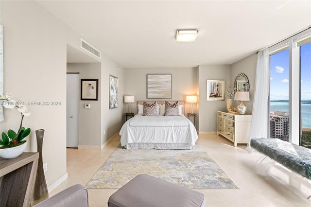 901 Brickell Key Boulevard 2804, Miami, FL 33131