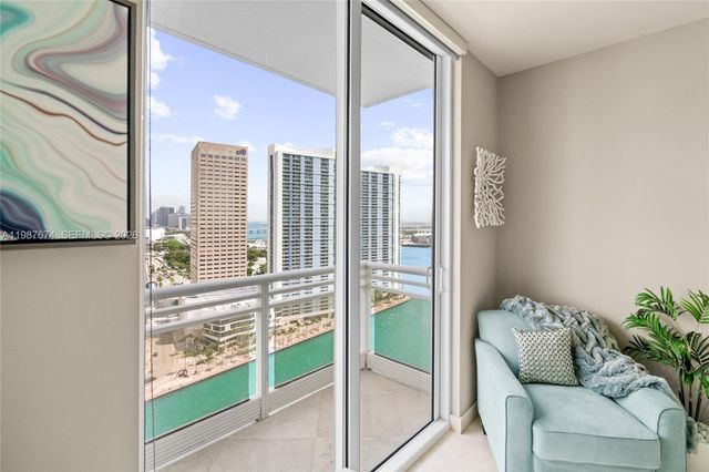 901 Brickell Key Boulevard 2804, Miami, FL 33131