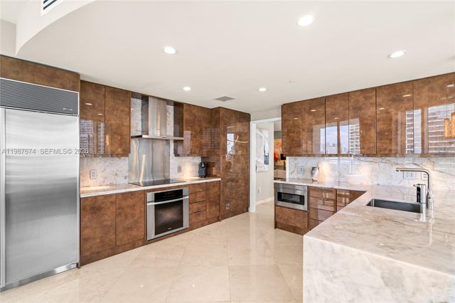 901 Brickell Key Boulevard 2804, Miami, FL 33131