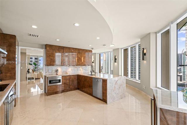 901 Brickell Key Boulevard 2804, Miami, FL 33131