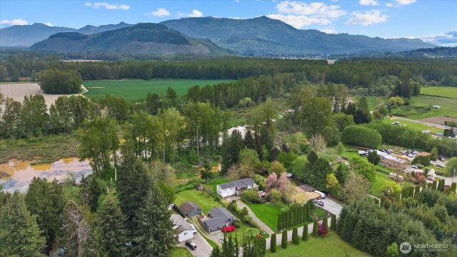 10803 Sterling Road, Sedro Woolley, WA 98284