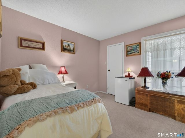 87 Leafwood Lane 239, Groton, CT 06340