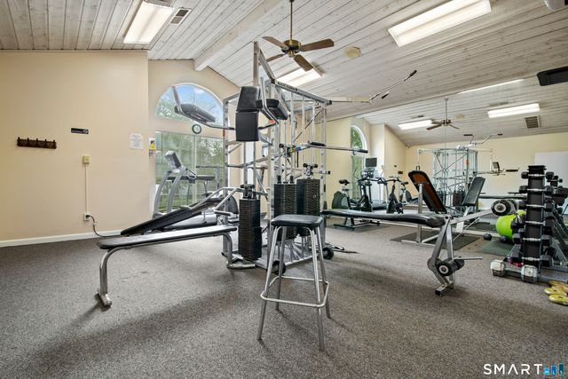 87 Leafwood Lane 239, Groton, CT 06340