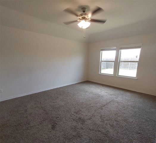 205 Longhorn Pass, Caddo Mills, TX 75135