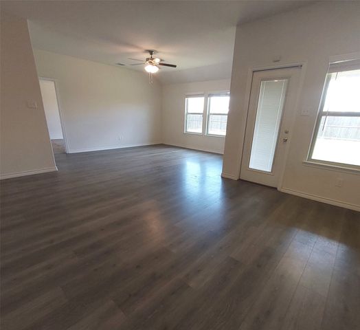 205 Longhorn Pass, Caddo Mills, TX 75135