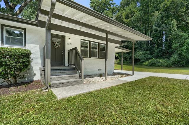 1371 Varner Road, Marietta, GA 30062