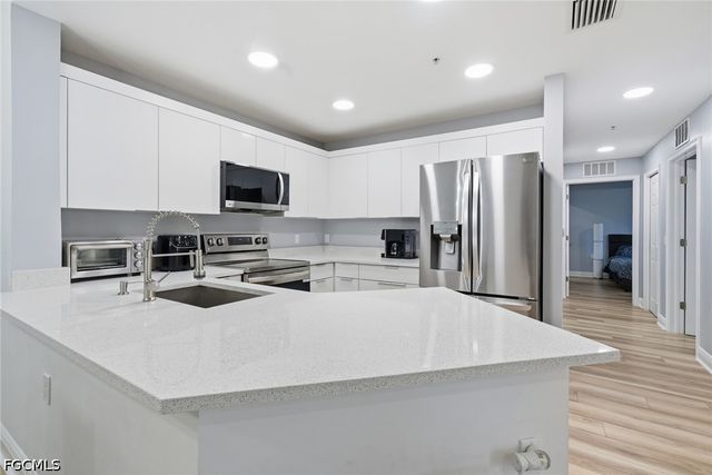 3964 Pomodoro CIR 104, Cape Coral, FL 33909