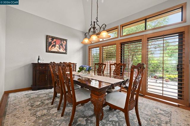 715 715 Blue Spruce Dr, Danville, CA 94506