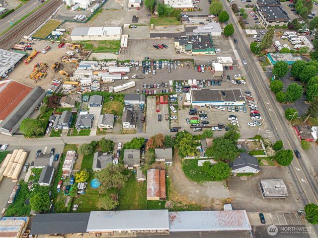 118 12th Street SE, Puyallup, WA 98372