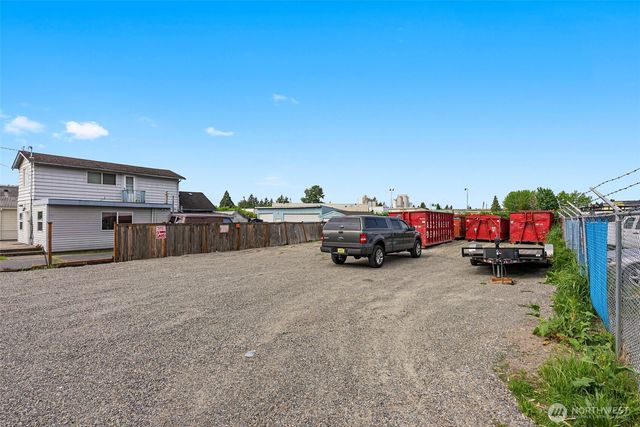 118 12th Street SE, Puyallup, WA 98372