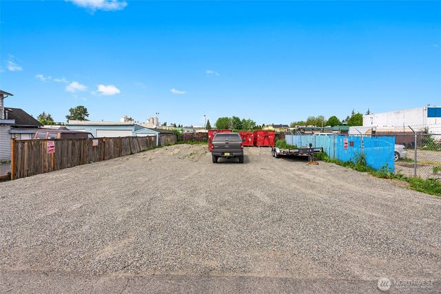 118 12th Street SE, Puyallup, WA 98372