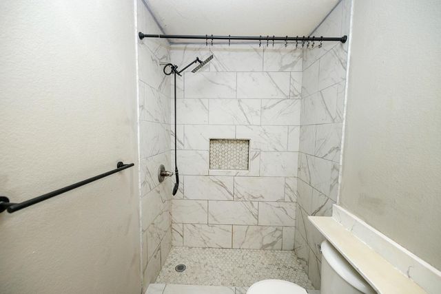 2854 Robirds Ln, Riverbank, CA 95367