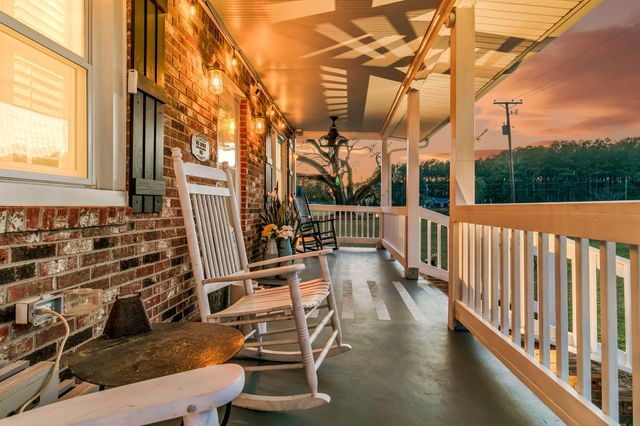 4454 Cottageville Highway, Round O, SC 29474