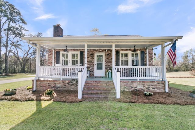4454 Cottageville Highway, Round O, SC 29474
